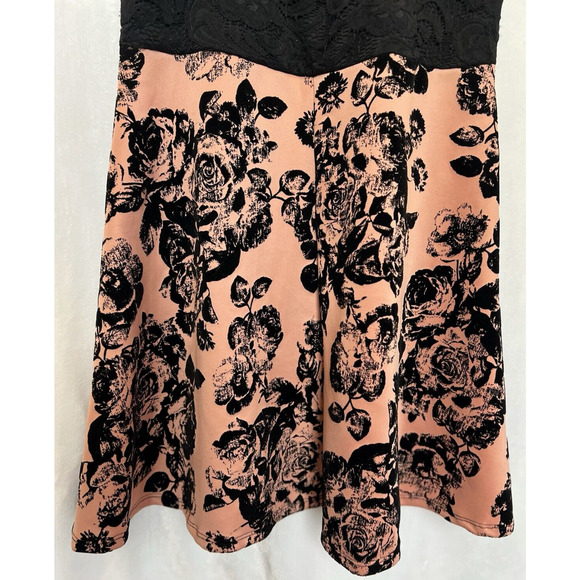 Y2K Vibe Lace Burnout Velvet Floral Mini Dress Size 1X Whimsygoth Feminine HOCO - Picture 9 of 12